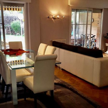 Casa De Mirtha Appartement Madrid Buitenkant foto